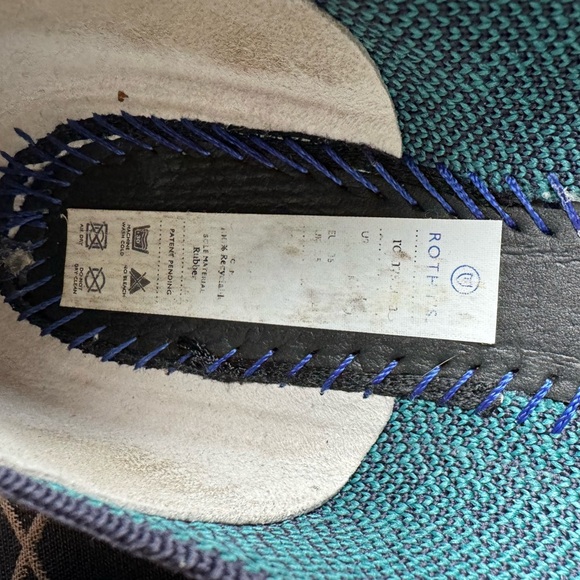 Rothy’s Spruce python points size 6 - Picture 2 of 9